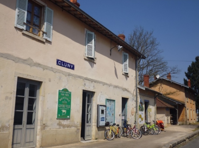 La estación de Cluny, ahora oficina de Turismo ecológico